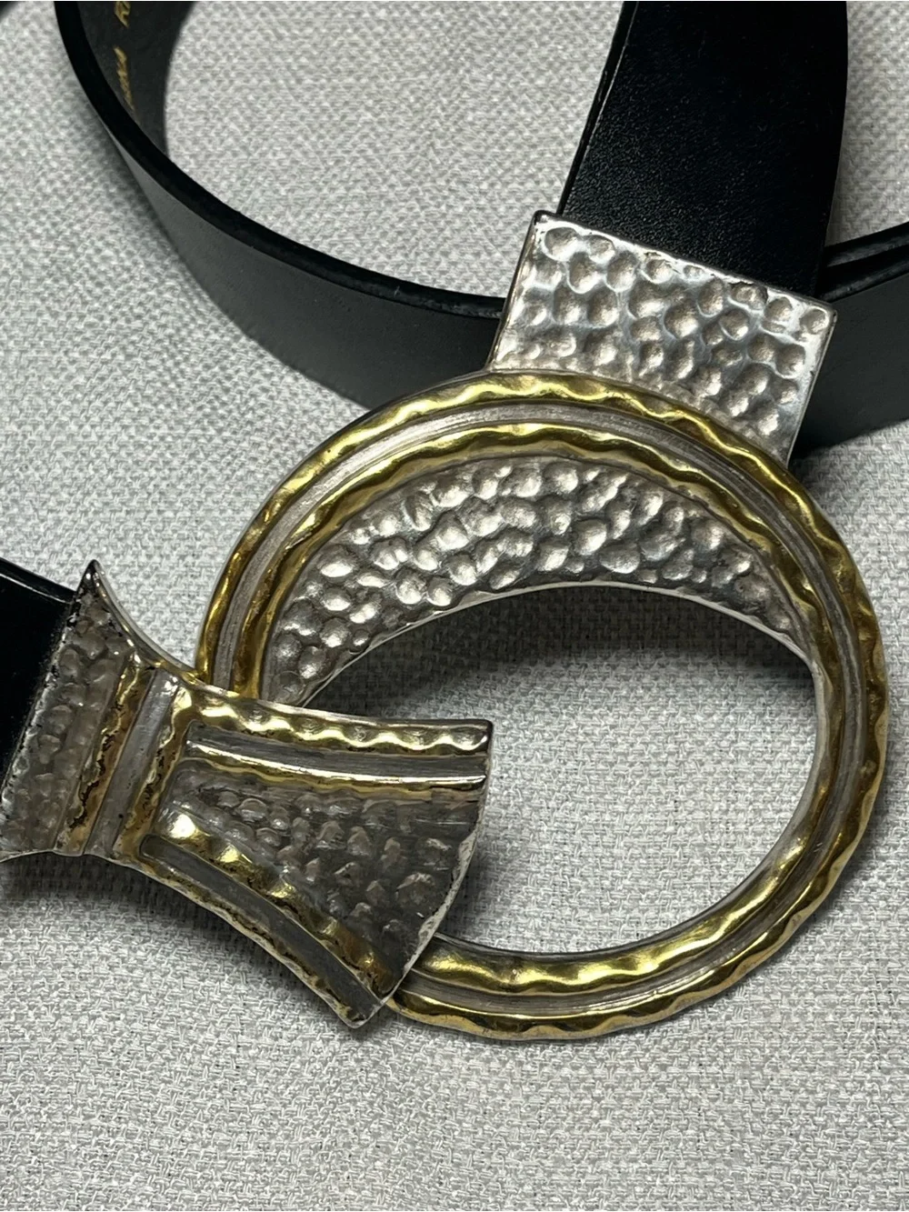 Black Leather Belt with Hammered Gold & Silver Ring Buckle Western Chicos M/L